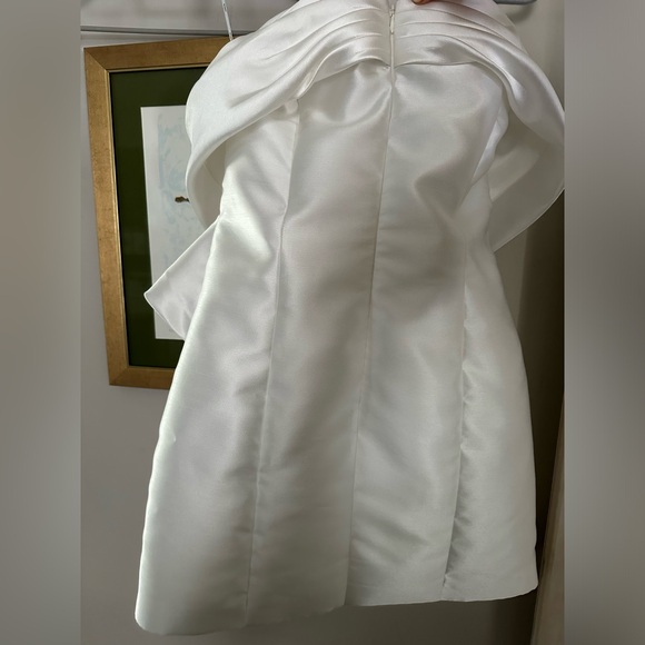 ELLIATT Espousal Dress in Ivory - Picture 5 of 6